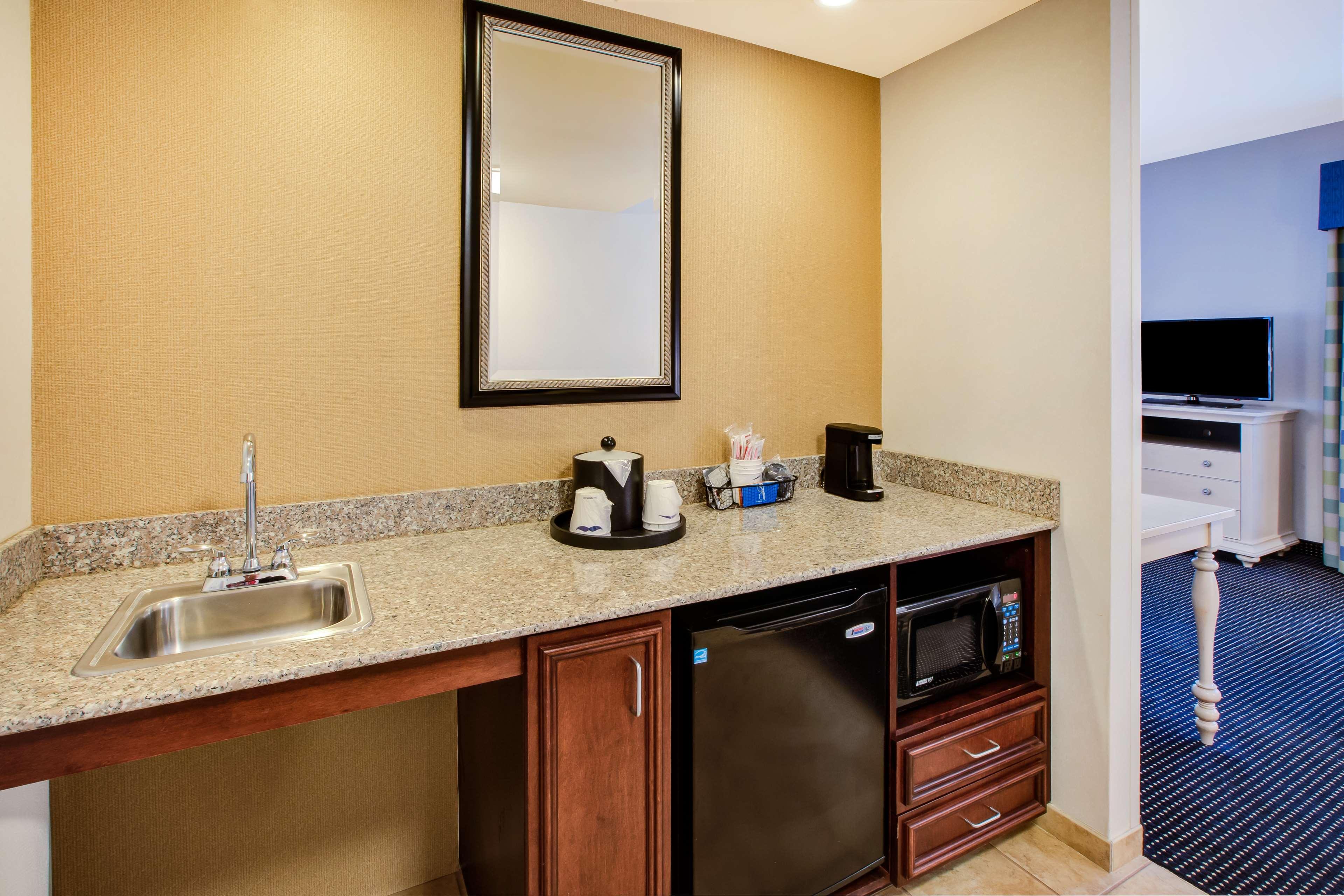 Hampton Inn & Suites - Cape Cod / West Yarmouth Buitenkant foto