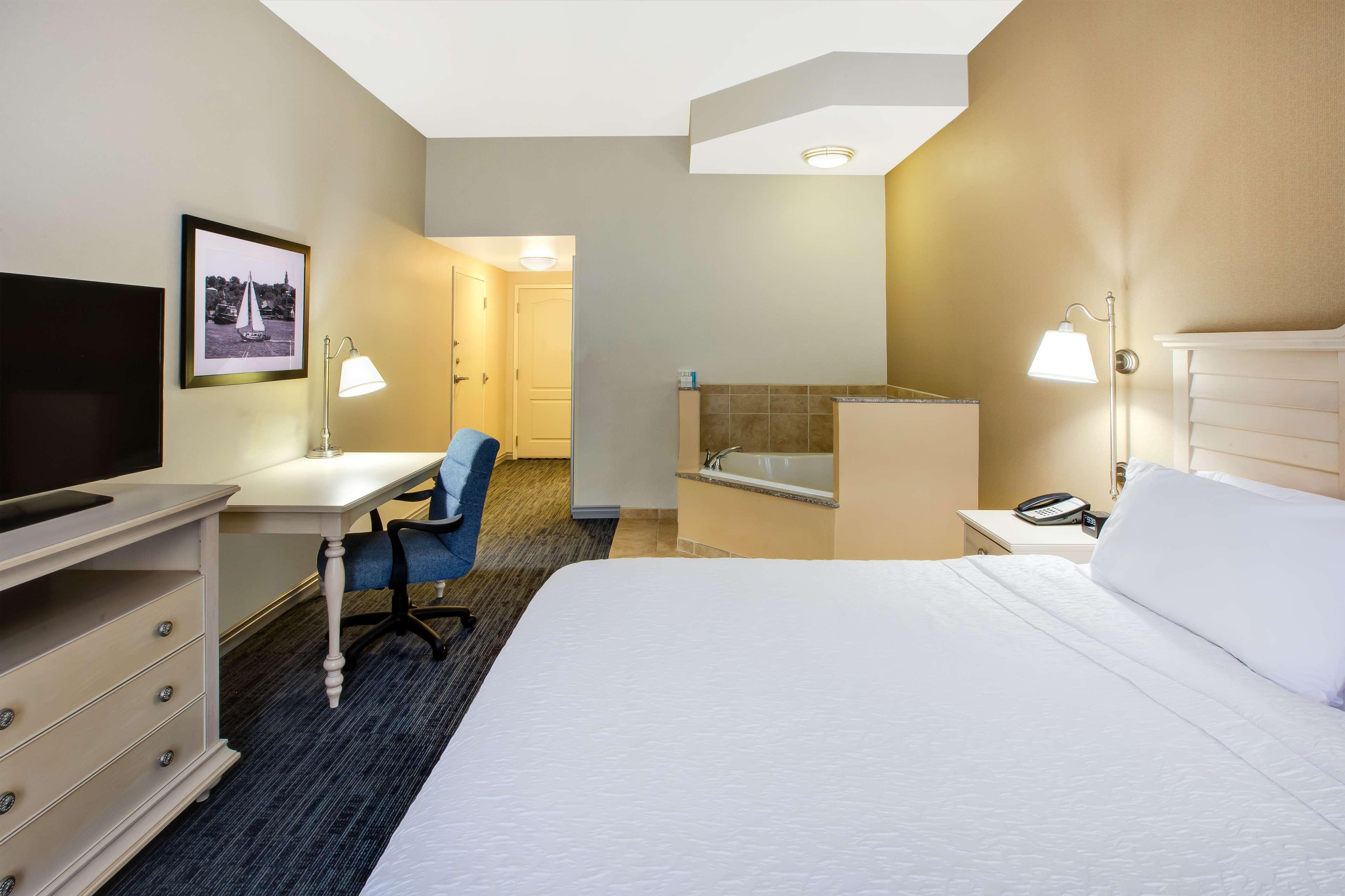 Hampton Inn & Suites - Cape Cod / West Yarmouth Buitenkant foto