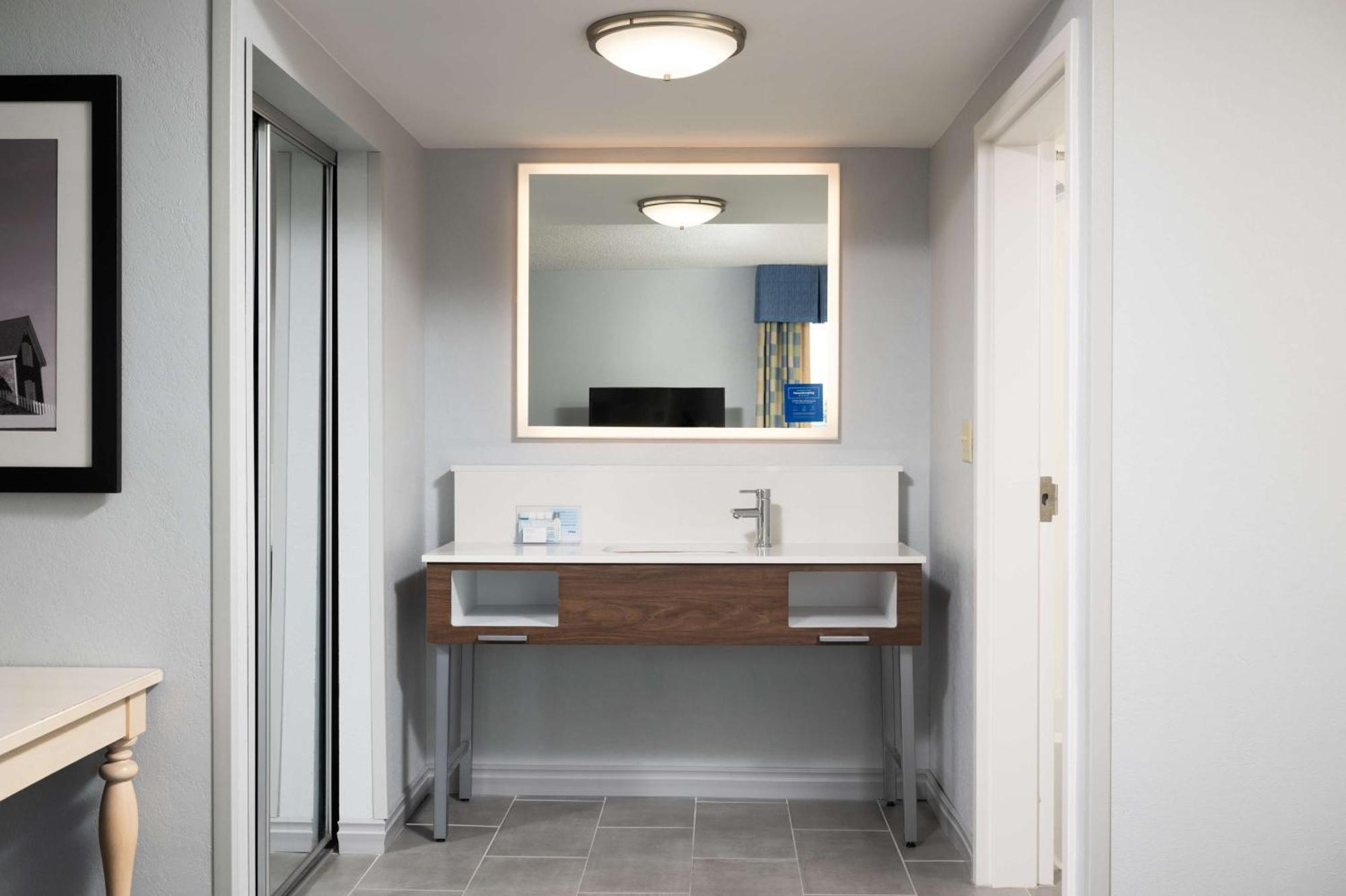 Hampton Inn & Suites - Cape Cod / West Yarmouth Buitenkant foto
